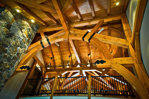 Elk-River-Fernie-British-Columbia-Canadian-Timberframes-Timber-Frame-Interior